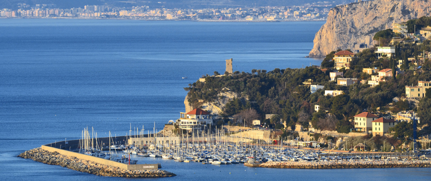 marina-di-capo-san-donato-panorama-1500x630